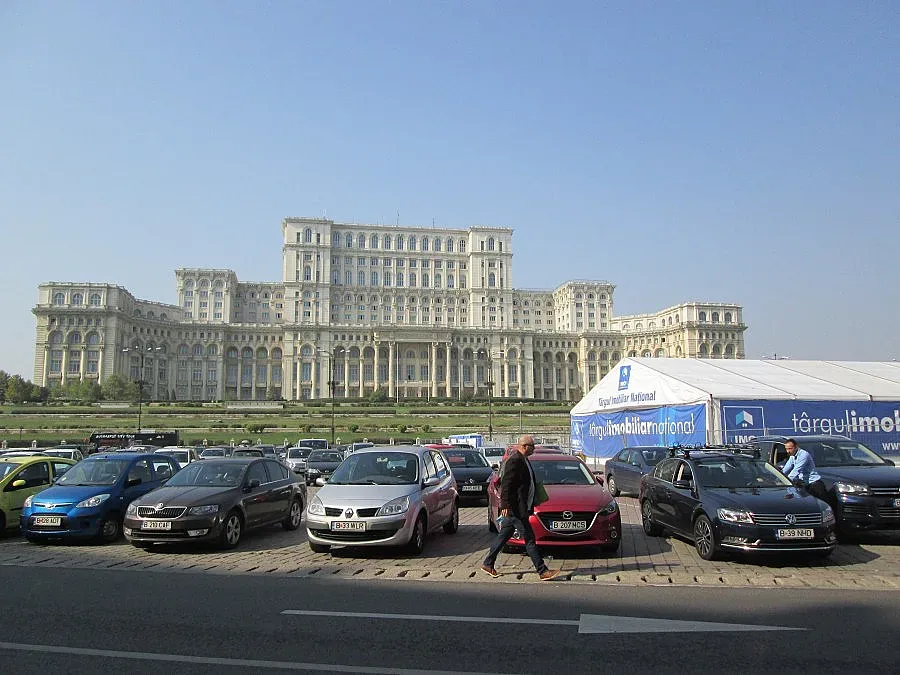 Далавери за милиарди тресат Румъния