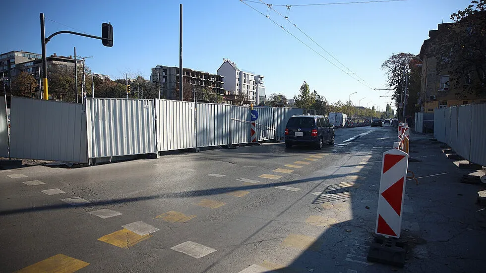 Важно за шофьорите! Пускат движението на ключов булевард