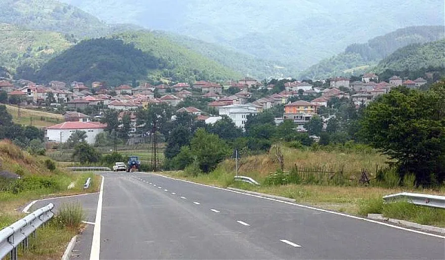 Чужденци отиват на съд, преминали незаконно границата