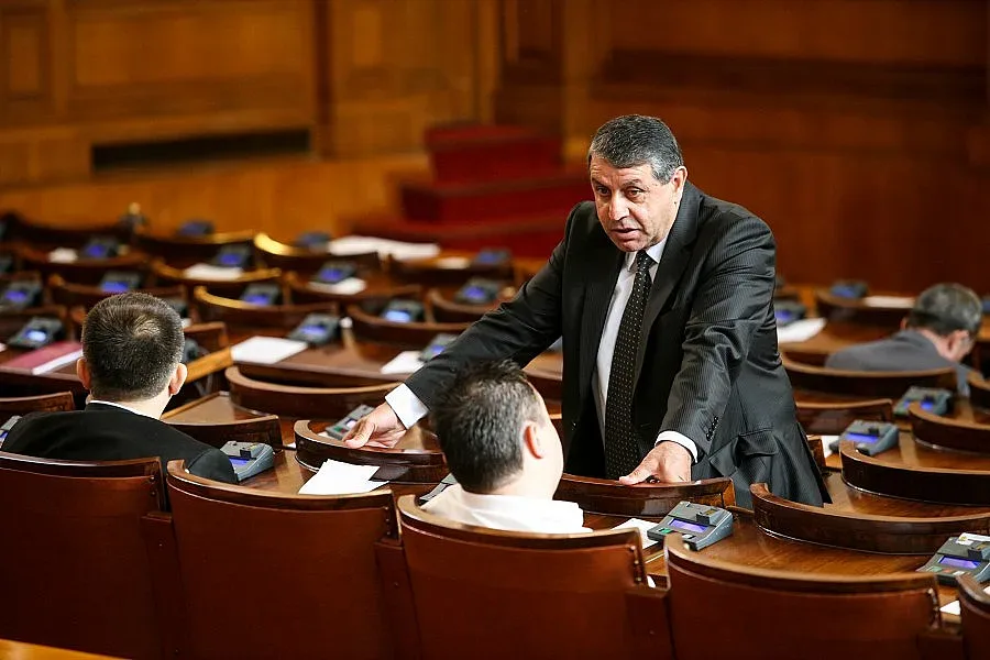 Женско царство в дома на Александър Методиев