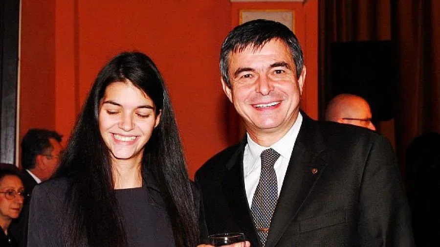 Дъщерята на Софиянски подкарва хеликоптер