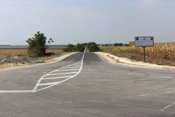 След 40 години ремонтираха 19 км третокласен път