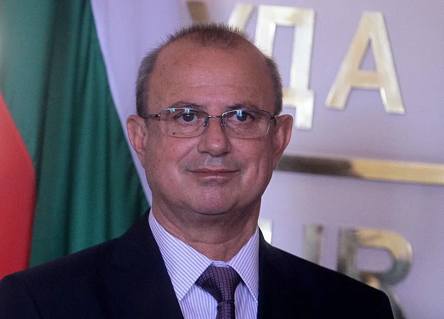 Христосков се поправи за пенсиите на полицаите