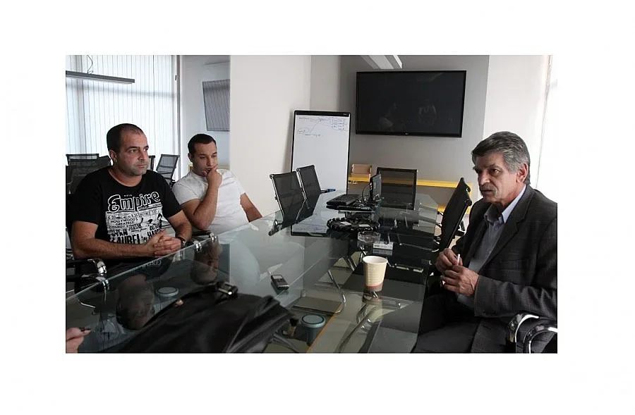 От ЦЕРН не се печелят много пари, а опит