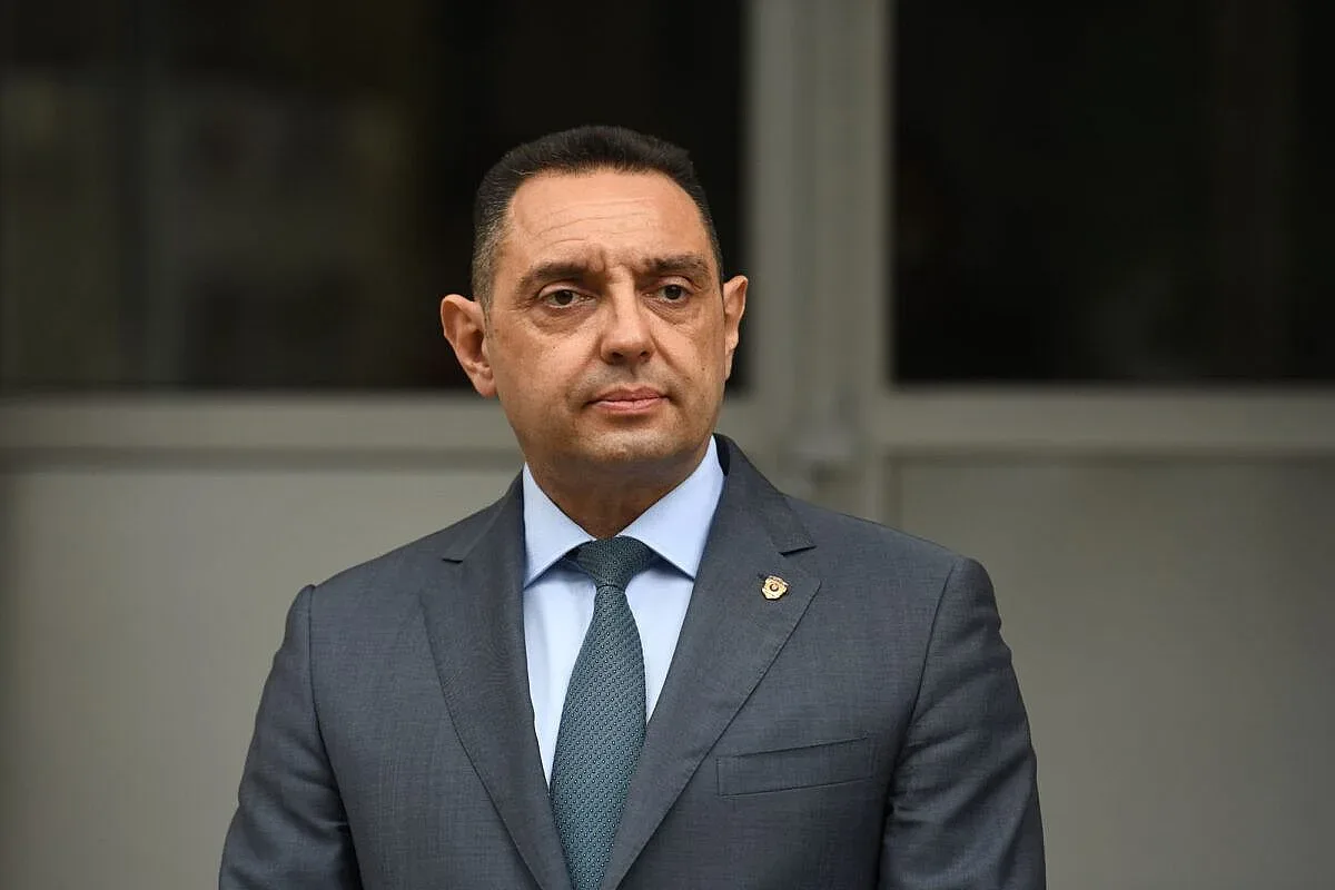 Див скандал в Белград заради британско признание за българите