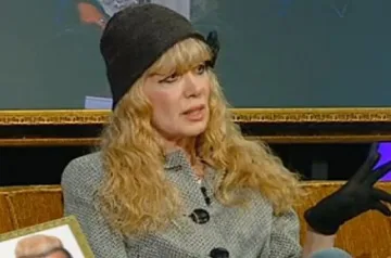 В Къщата: Майка за Вулева, пръстен - за Жени 