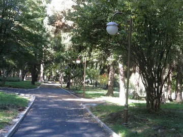 Обновиха парка в курорта Банско