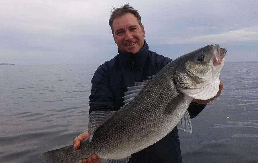 Краси Върхара закова 5-килограмов лаврак