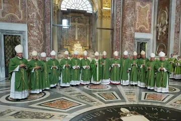 Ватиканът рязко зави по въпроса за хомосексуалността