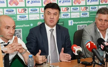 Боби Михайлов не отхвърли варианта за нов селекционер