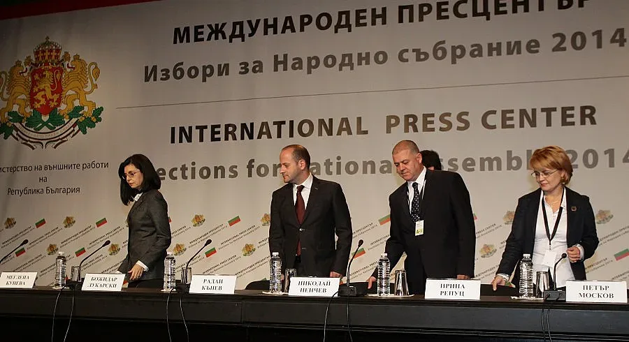 Реформаторите с три валета за разговорите