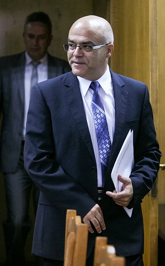 Бакалов призна: Водачи на листи търгуват с гласове (ОБЗОР)