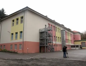 Били с пръчка дете в школото на Ана-Мария