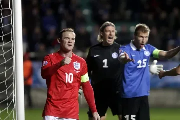 Естония измъчи Англия 