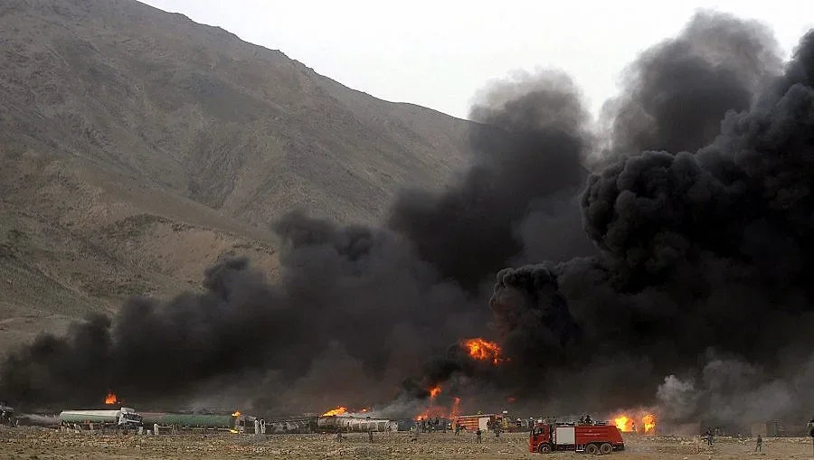 Взривиха кола-бомба при атентат над автоколона на ISAF