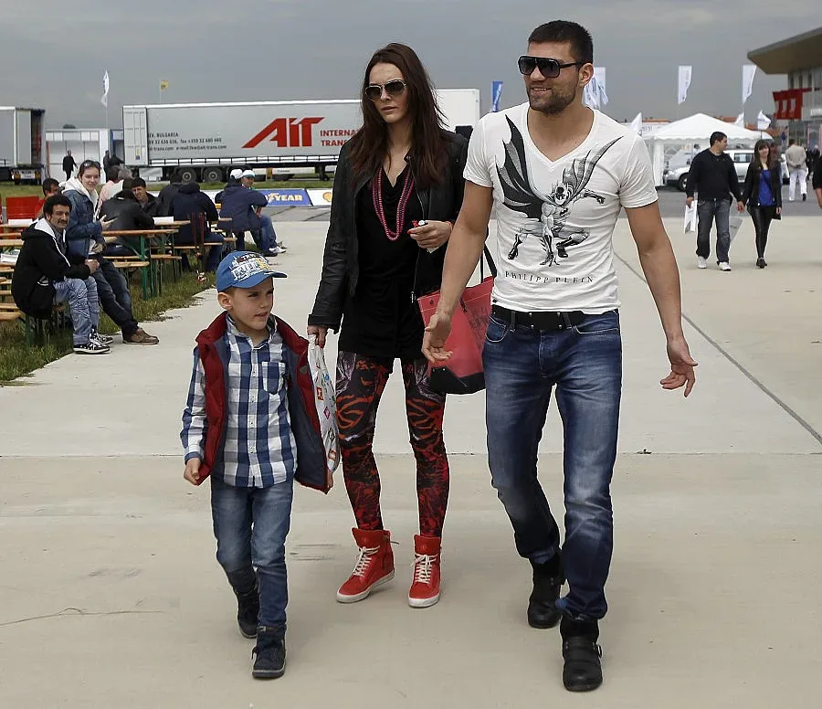 Пулев опериран по спешност