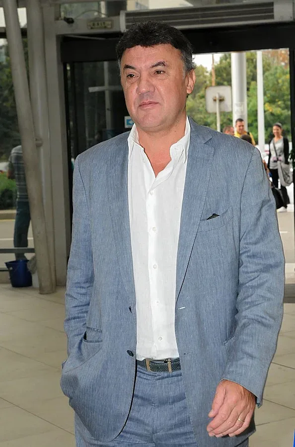 Михайлов: Хърватските фенове първи хвърляха