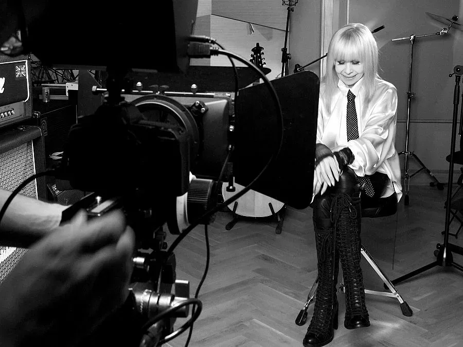 Лили Иванова: Стъпвам здраво на земята