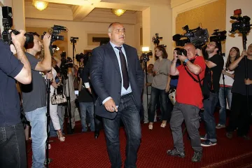 Аксесоарите говорят в парламента