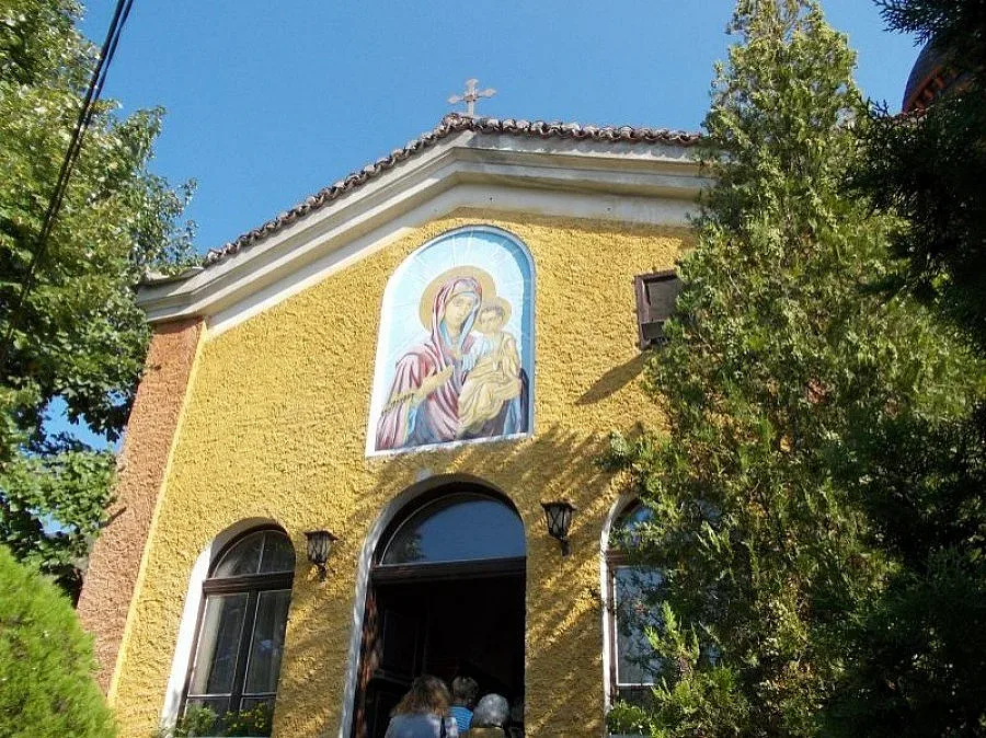 Владика посрещна икона от Йерусалим