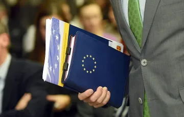 Новата ЕК почти мина, но може да се забави