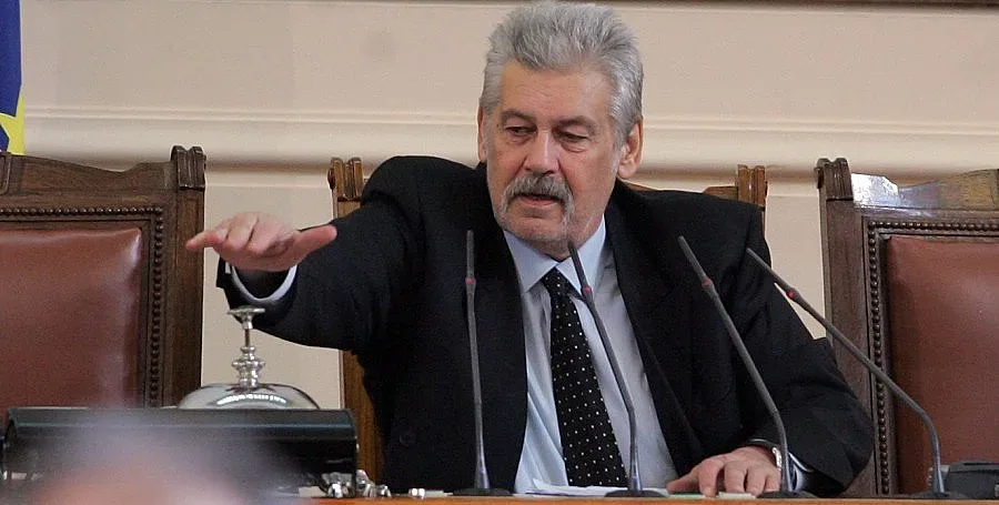 Ламбо бие отново звънеца за депутатите