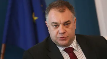 Ненков: Фармацевтите опитват да извят ръцете на МЗ