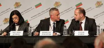 Реформаторите търсят помирение на тайна среща