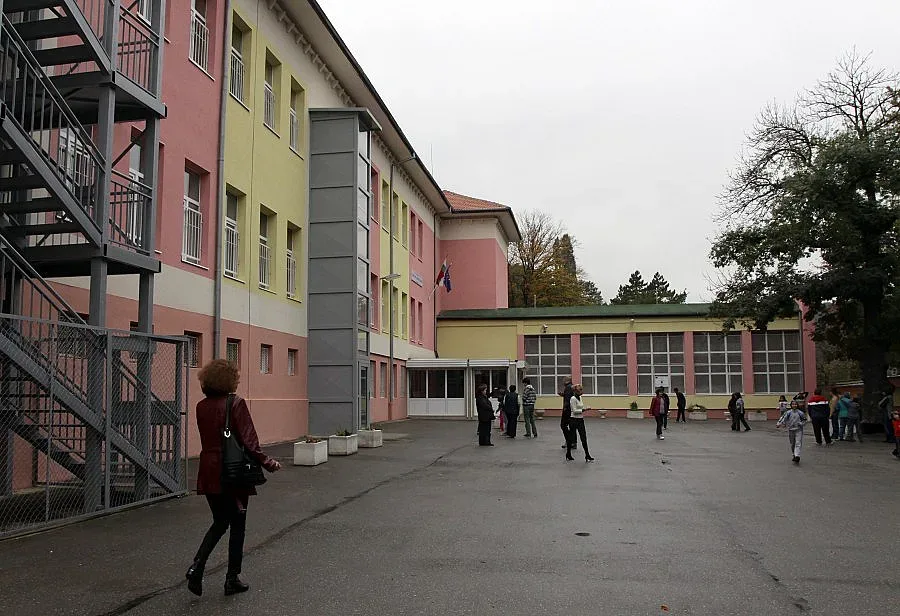 Родители: Учител блудствал с дете аутист (ОБЗОР)