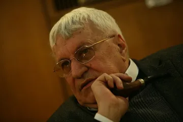 БСП губи, защото не е достатъчно лява