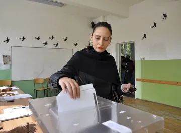 ГЕРБ превзе червени бастиони по морето (ОБЗОР)