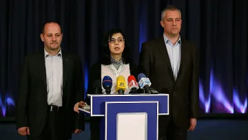 Реформаторите очакват гласовете от чужбина за дясно мнозинство