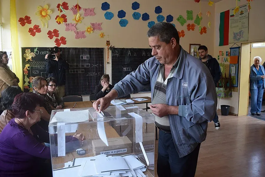 Активността в Кърджалийско под 30 на сто към 17 часа