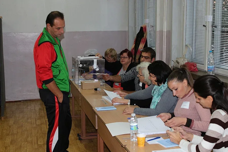 Валят жалби срещу селски кметове