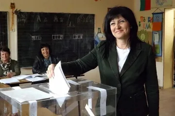 Караянчева: Трябва са гласува, бъдещето на България е заложено на карта