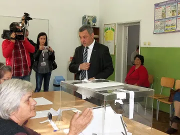 Валери Симеонов: Гласувам за спасението на България