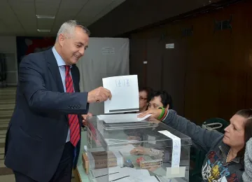 Емил Райнов: Гласувам за достоен живот за всички в справедлива и правова държава