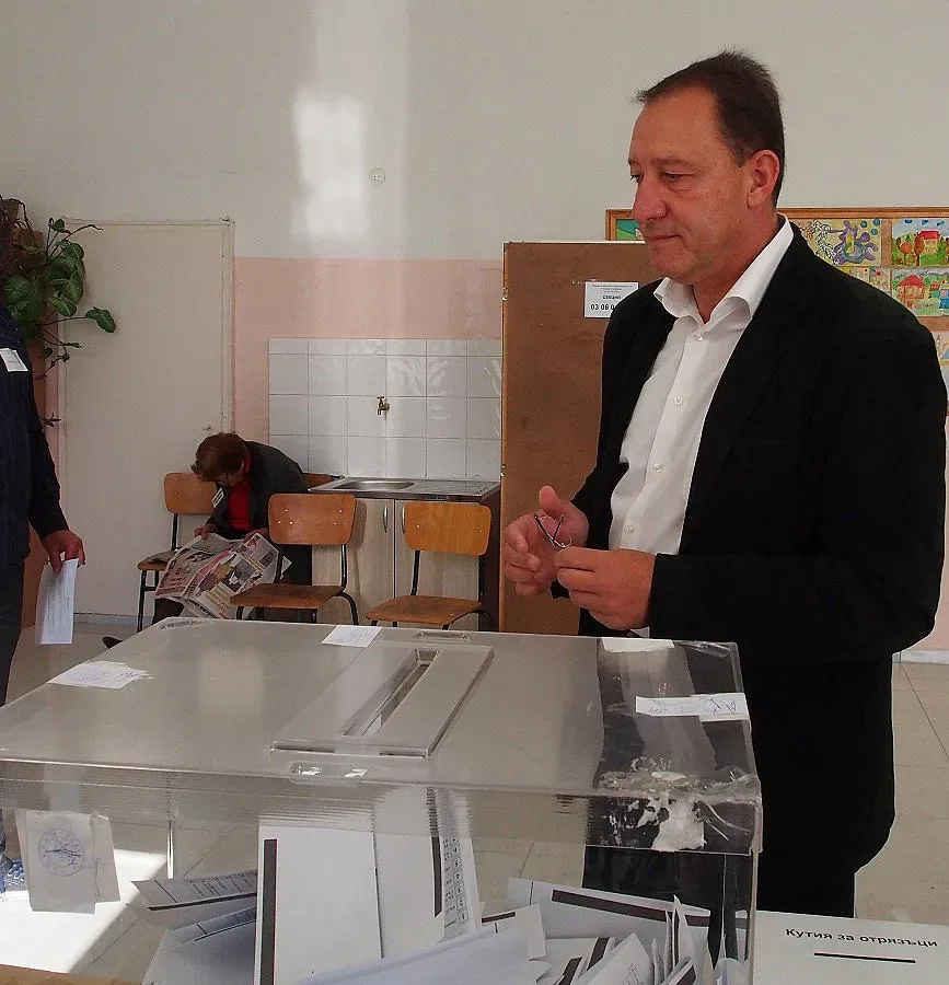 Найденов пусна вота си за нови перспективи за страната