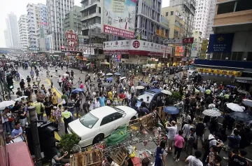 Китай издаде ултиматум към протестиращите в Хонконг