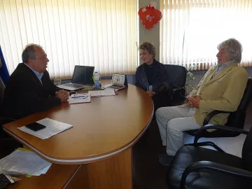 Губернатор показа красивия Благоевград на Никола Манев