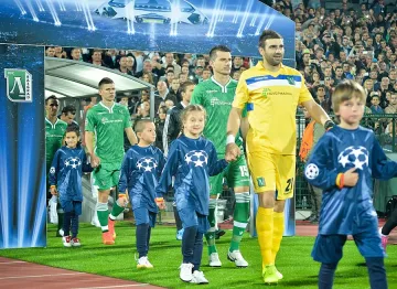 Домусчиев нареди бой по "Базел" и "Ливърпул"