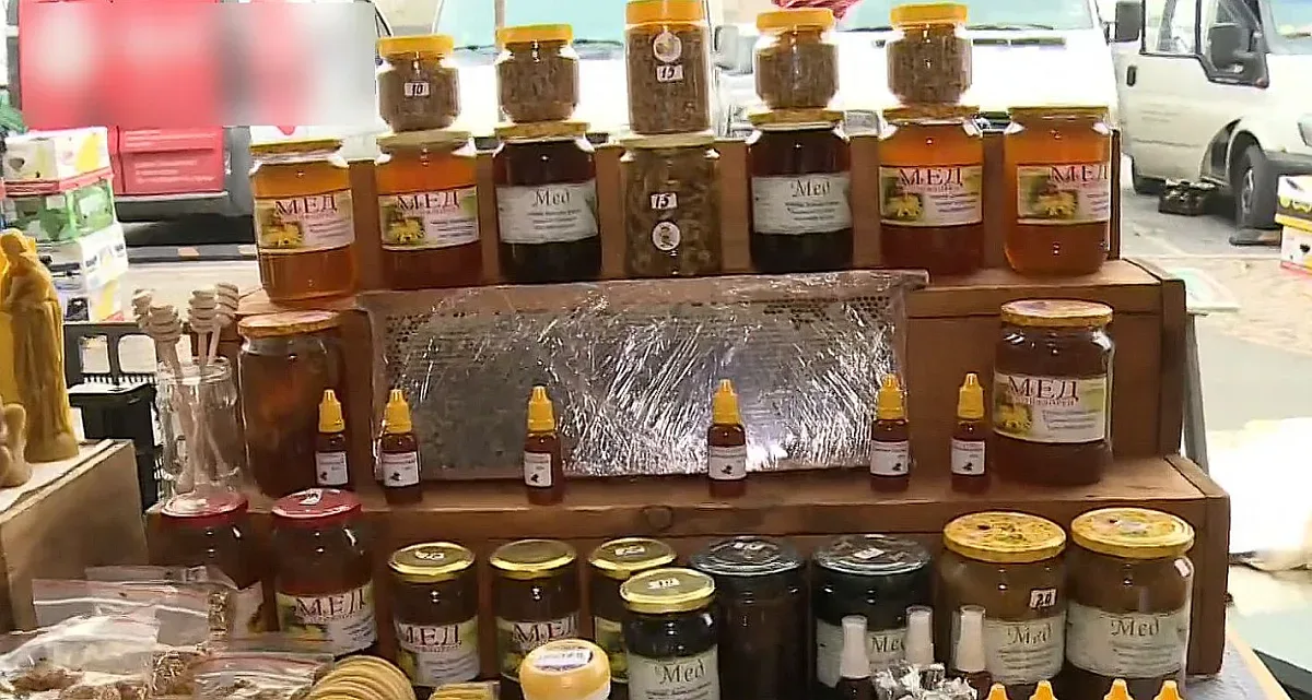 Експерти разкриха как да разберете дали медът е истински и български