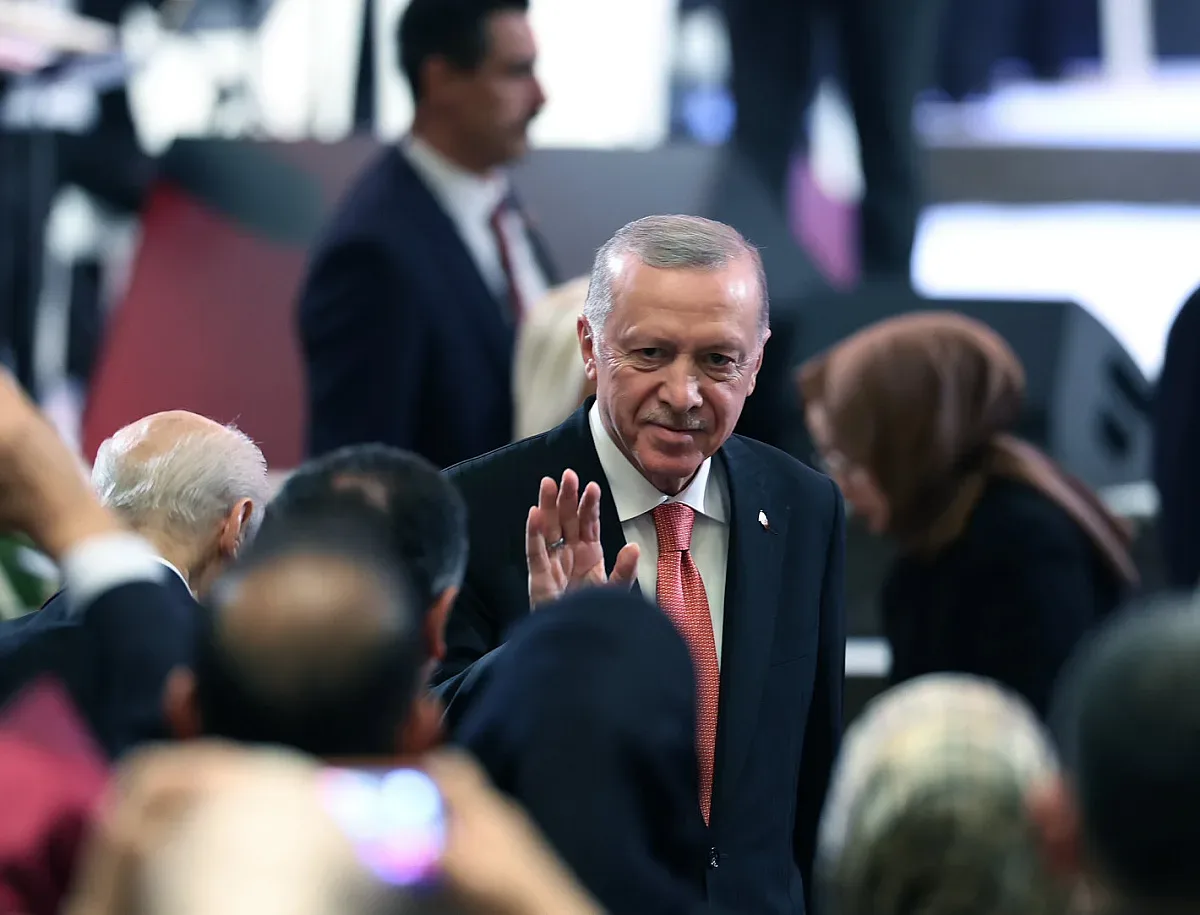 Сблъсък по върховете в Турция! Ердоган съди кмета на Истанбул