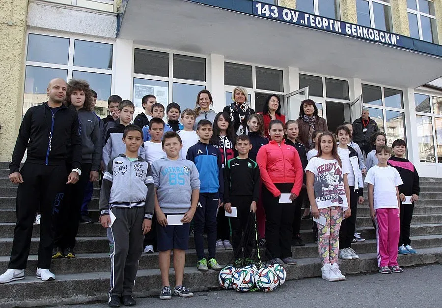 "Спортните чудеса" заведоха Сани Жекова при учениците