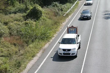 Шествие с чудотворна икона мина по главен път Е-79 срещу катастрофи