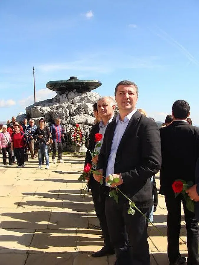 Позитано: Г-н президент, не посягайте на полицаите