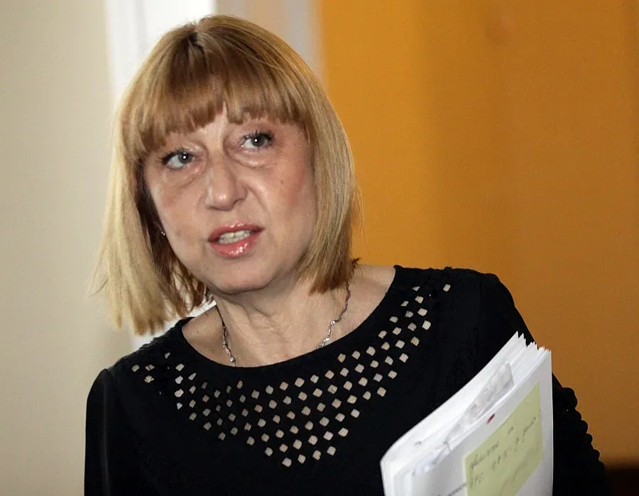 Клисарова: Задължително трябва да въведем здравната карта