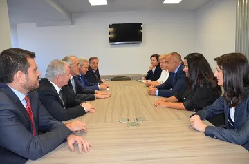 Борисов пред КРИБ: Само с голям консенсус може да се измъкнем от кризата