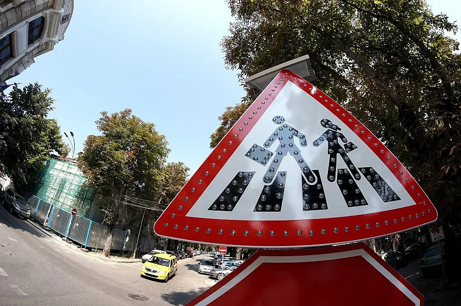 Глобиха пешеходец за неправилно пресичане