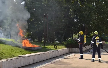 Полицаи и пожарникари готвят протест заради пенсионирането